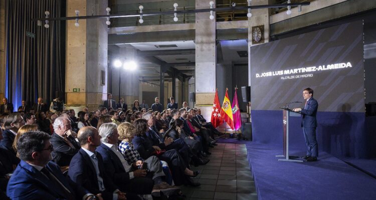 Almeida durante su intervención