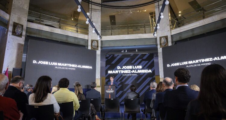 Almeida durante su intervención