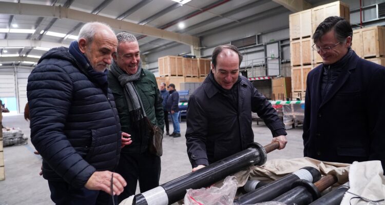 Carabante y Páramo visitando Almacén de Villa