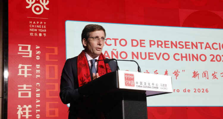 Almeida participa en la presentación del Año Nuevo chino