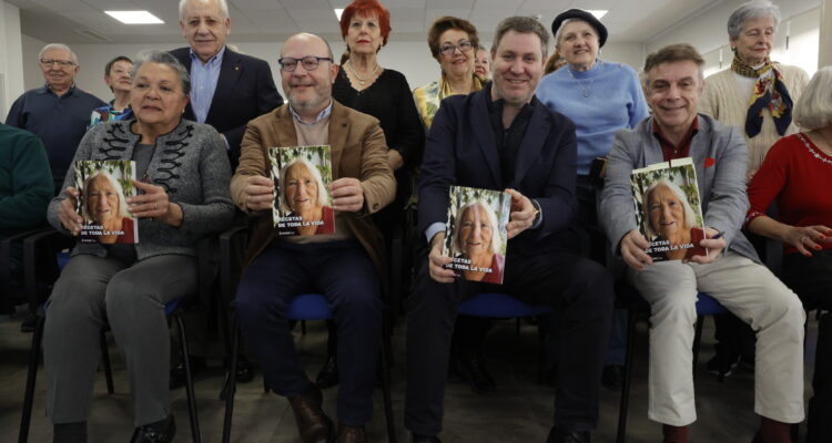 Fernández y González en la presentación del libro 'Recetas de toda la vida'