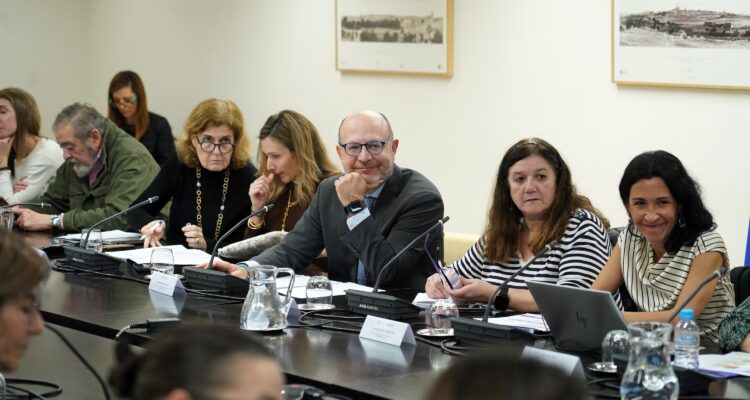 Fernández durante la constitución del Consejo de las Mujeres