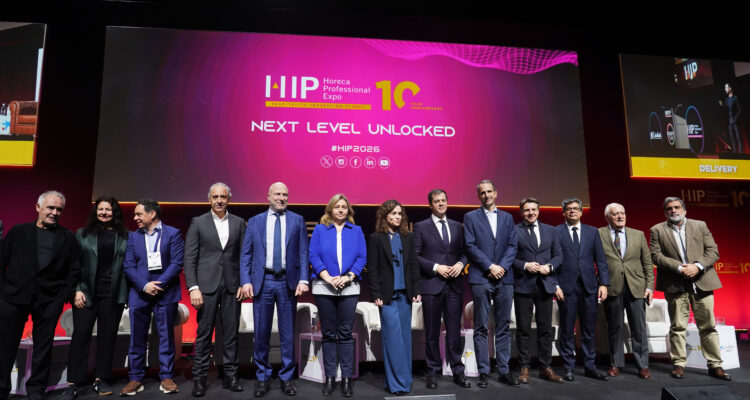 Foto de familia de los participantes