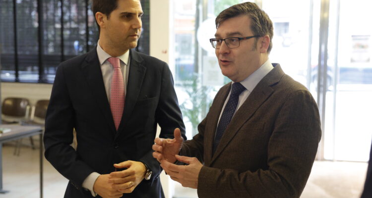 González y Viciana durante el acto de la firma del convenio