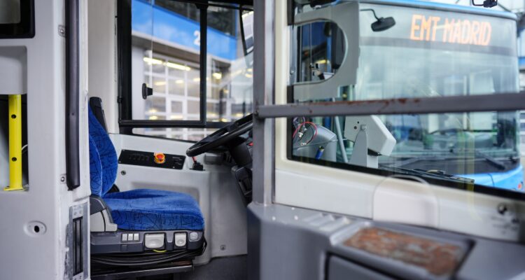 Interior de uno de los autobuses de EMT Madrid