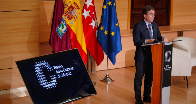 Almeida presenta el barrio de la Ciencia de la ciudad de Madrid