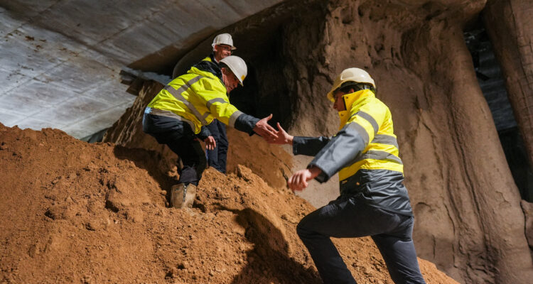 Almeida en momento de la culminación del segundo cale