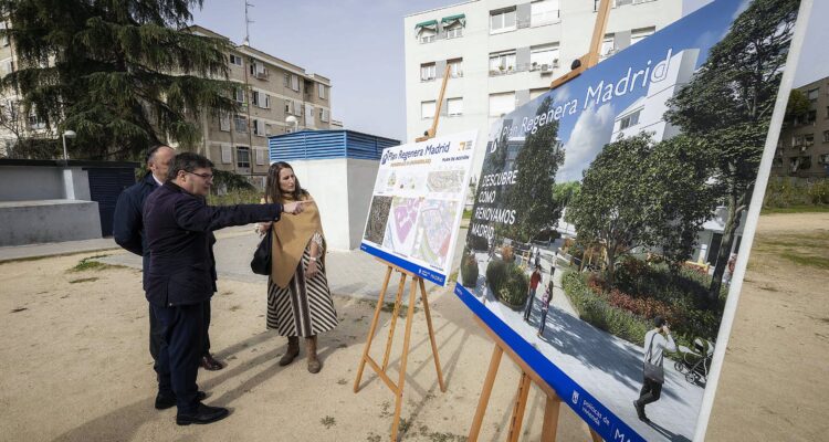 González presenta el Plan de Acción para la Unidad de Regeneración Moratalaz III