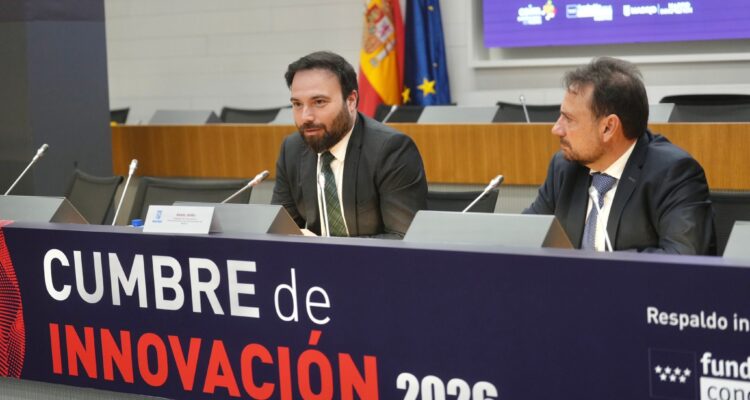 Niño en la clausura de la V Cumbre de Innovación