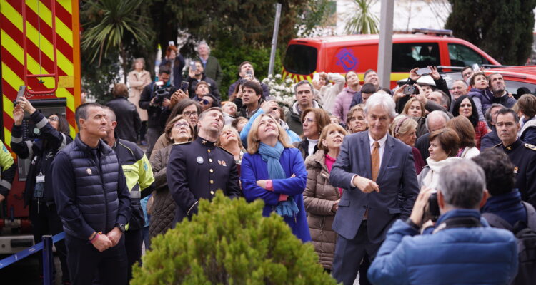 Los bomberos celebran el día de su patrón con diversas acciones en el Hospital San Rafael