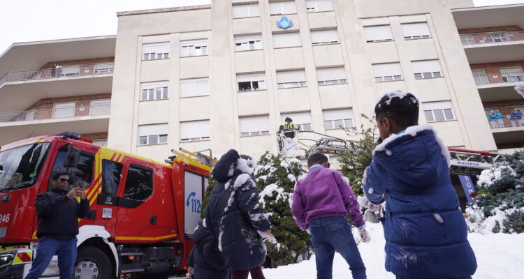 Los bomberos celebran el día de su patrón con diversas acciones en el Hospital San Rafael