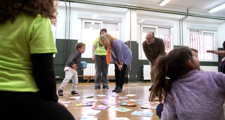 Sanz con niño participante en MadridCamp