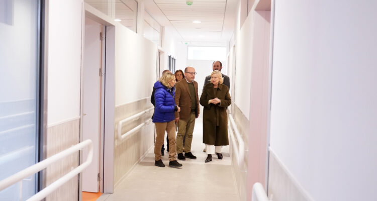 García Romero y Fernández visitan las obras del nuevo centro de día para mayores con deterioro cognitivo de la calle de Téllez