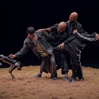 Danza robótica del espectáculo 'Famulus 4.0', de la compañía Iron Skulls