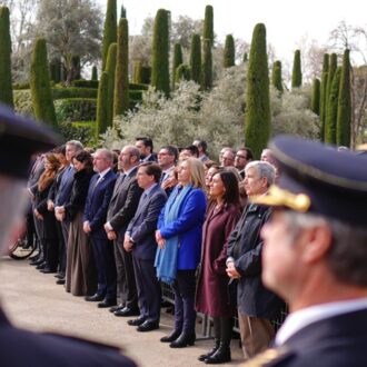Almeida y Sanz, durante su participación en el acto solemne en el Bosque del Recuerdo en homenaje a las víctimas del 11M