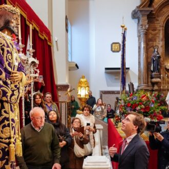 Almeida ha asistido hoy al tradicional besapiés al Cristo de Medinaceli, en la basílica del mismo nombre