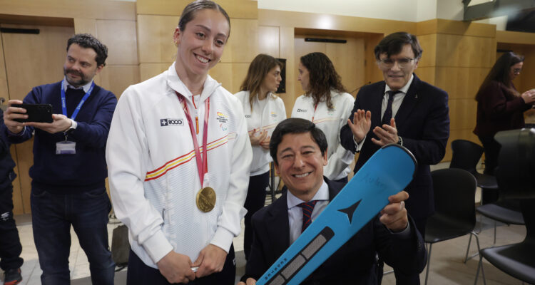 Fanjul con participante en los juegos paralímpicos