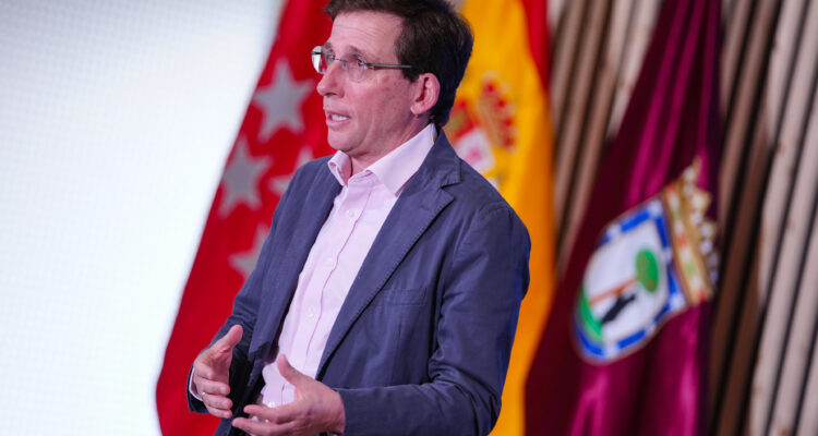 Almeida presenta la Estrategia del Sur para nueve distritos de la ciudad de Madrid