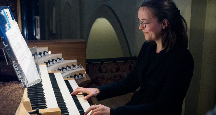 La organista internacional Mirjam Laetitia Haag