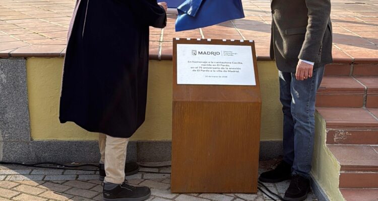 Martínez Páramo en el homenaje a la cantante Cecilia