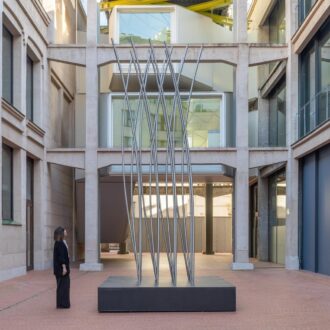 Escultura del artista madrileño SpY, en Serrería Belga