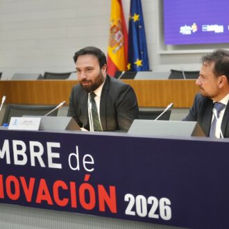 Niño en la clausura de la V Cumbre de Innovación