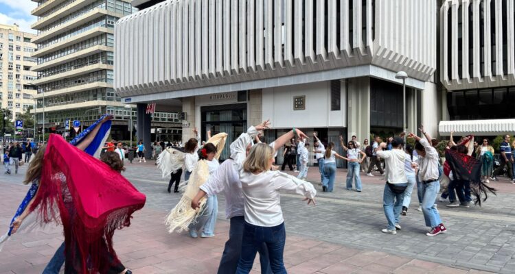 Imágenes del flashmob de Tetuán