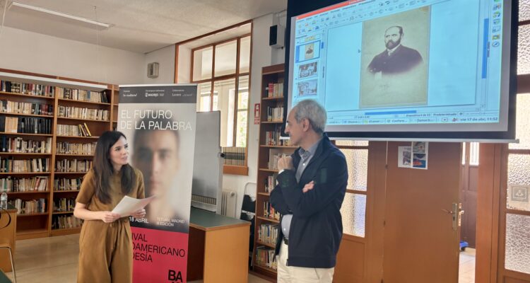 José Antonio Expósito durante el III Festival Iberoamericano de Poesía Bajo 35 de Tetuán