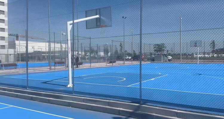 Canchas de baloncesto de la nueva Instalación Deportiva Básica Cañaveral II