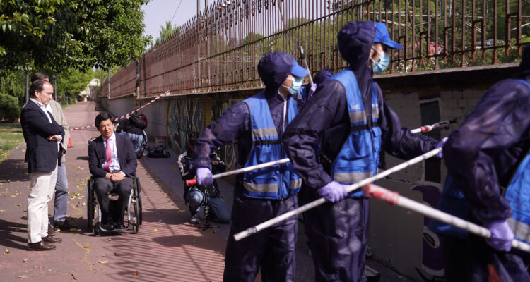 El delegado de Urbanismo, Medio Ambiente y Movilidad, Borja Carabante, ha hecho balance del plan de acción antigrafiti