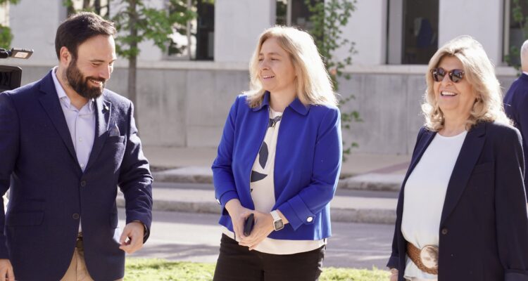 La vicealcaldesa de Madrid, Inma Sanz, y la titular del área económica, Engracia Hidalgo, presentan un informe sobre la situación socioeconómica de la ciudad de Madrid