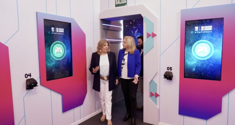 La vicealcaldesa de Madrid, Inma Sanz, y la titular del área económica, Engracia Hidalgo, presentan un informe sobre la situación socioeconómica de la ciudad de Madrid