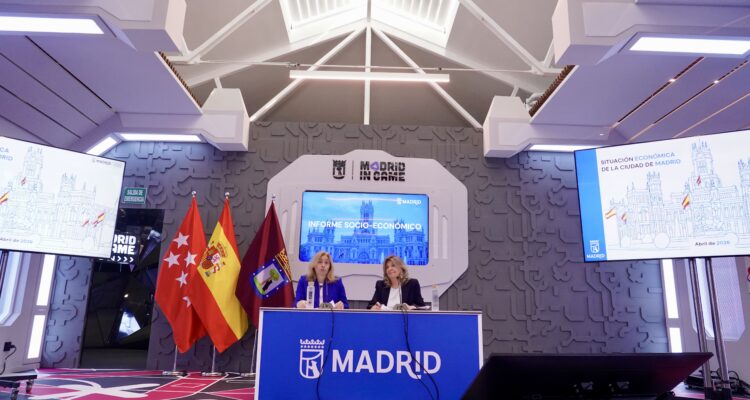 La vicealcaldesa de Madrid, Inma Sanz, y la titular del área económica, Engracia Hidalgo, presentan un informe sobre la situación socioeconómica de la ciudad de Madrid