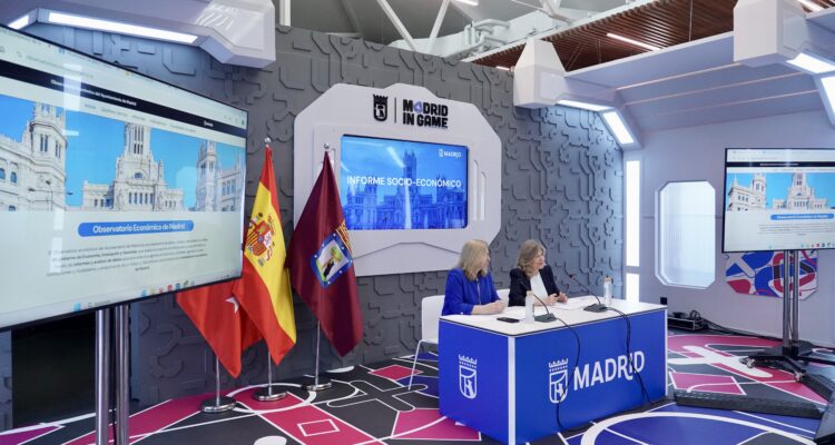 La vicealcaldesa de Madrid, Inma Sanz, y la titular del área económica, Engracia Hidalgo, presentan un informe sobre la situación socioeconómica de la ciudad de Madrid