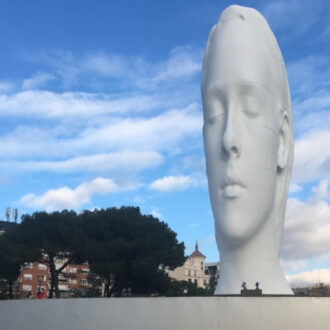Imagen de la escultura 'Julia', de Jaume Plensa
