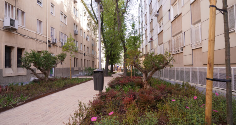 Espacio interbloques incluido en el Plan Regenera Madrid
