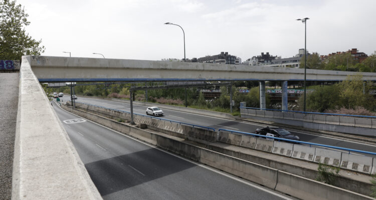 El Ayuntamiento convoca el concurso de ideas para la sustitución de la pasarela del Vado, que conecta Arganzuela y Usera sobre el río Manzanares y la M-30