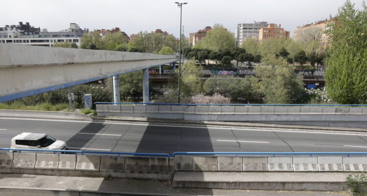 El Ayuntamiento convoca el concurso de ideas para la sustitución de la pasarela del Vado, que conecta Arganzuela y Usera sobre el río Manzanares y la M-30