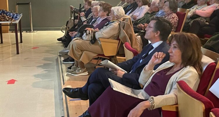 Martínez Páramo inaugura Semana del Mayor y homenaje a voluntarios