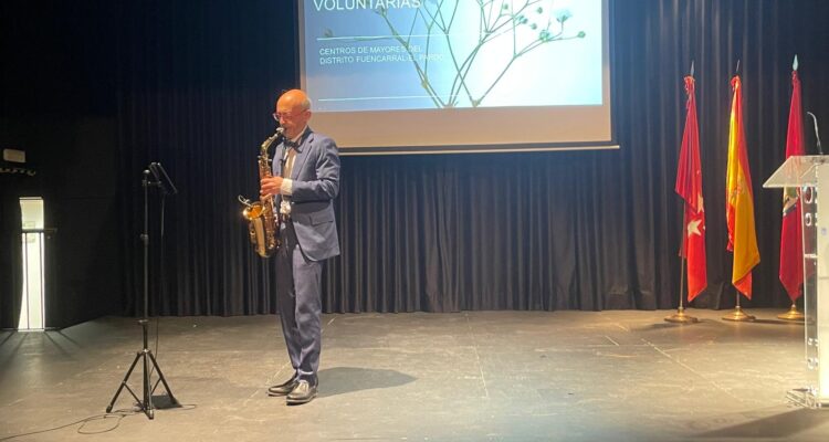 Martínez Páramo inaugura Semana del Mayor y homenaje a voluntarios