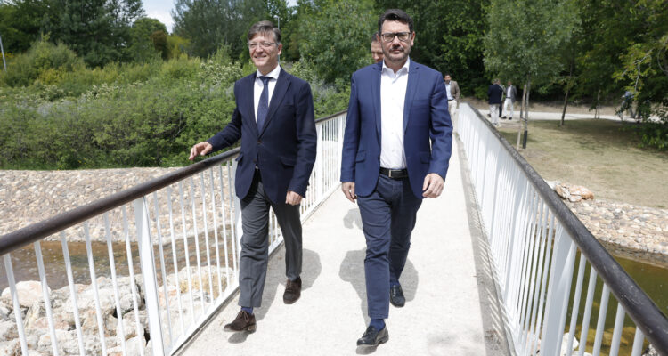 Martínez Páramo y González Pereira en momento de la visita al parque de La Gavia