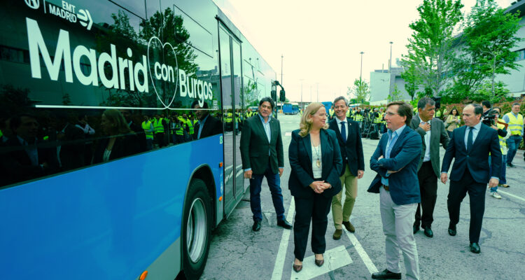 La flota que viajará hasta la capital burgalesa está compuesta por autobuses municipales de gas natural comprimido de 12 metros