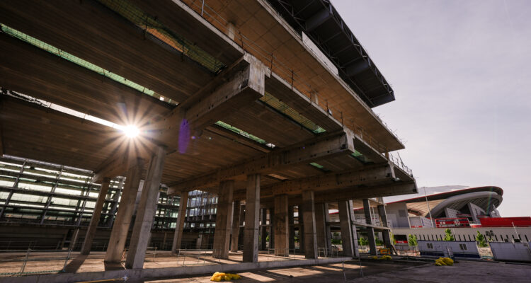 Obras del exterior del complejo multiusos