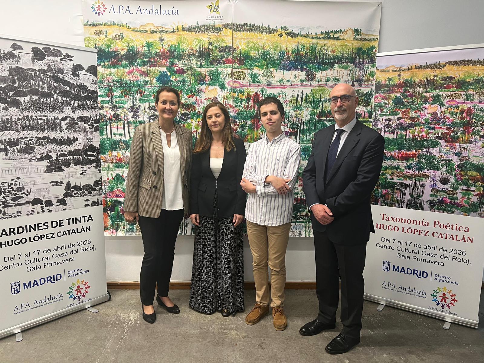 Lola Navarro, concejala de Arganzuela, en la inauguración de la exposición 'Taxonomía poética'