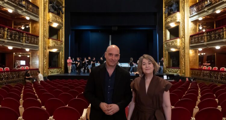 La delegada de Cultura, Turismo y Deporte, Marta Rivera de la Cruz, presenta la nueva temporada 2026-27 del Teatro Español