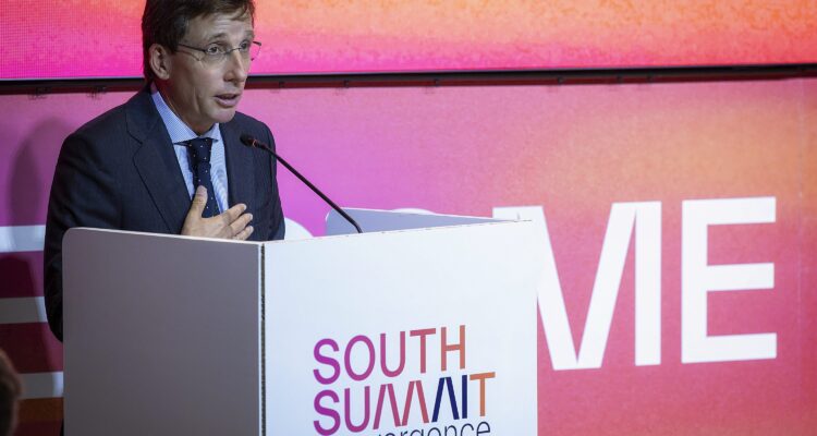 El alcalde de Madrid, José Luis Martínez-Almeida, participa en la presentación de South Summit 2026