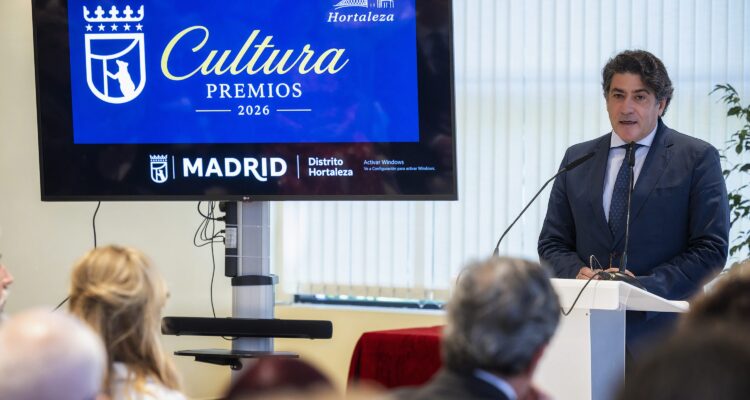 David Pérez ha presidido la entrega de los III Premios de Cultura de Hortaleza