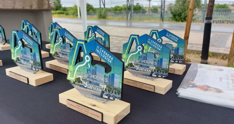 Trofeos de la segunda Carrera Inclusiva Los Ahijones-Fundación Juan XXIII