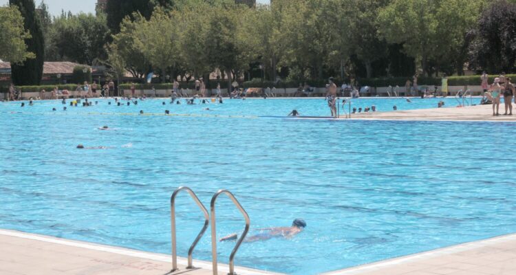 piscina municipal de verano de Aluche durante la temporada 2026
