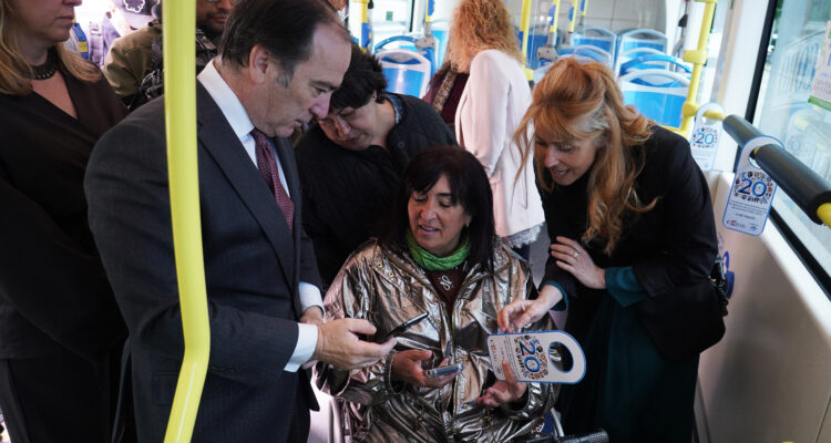 Carabante y Gallego en momento presentación nueva campaña perching